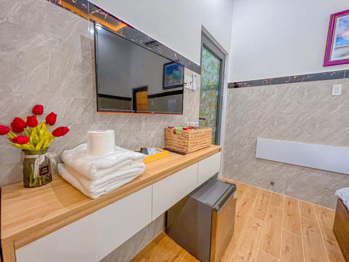 Homestay Qhome Chi Khu Co Ong Exterior photo